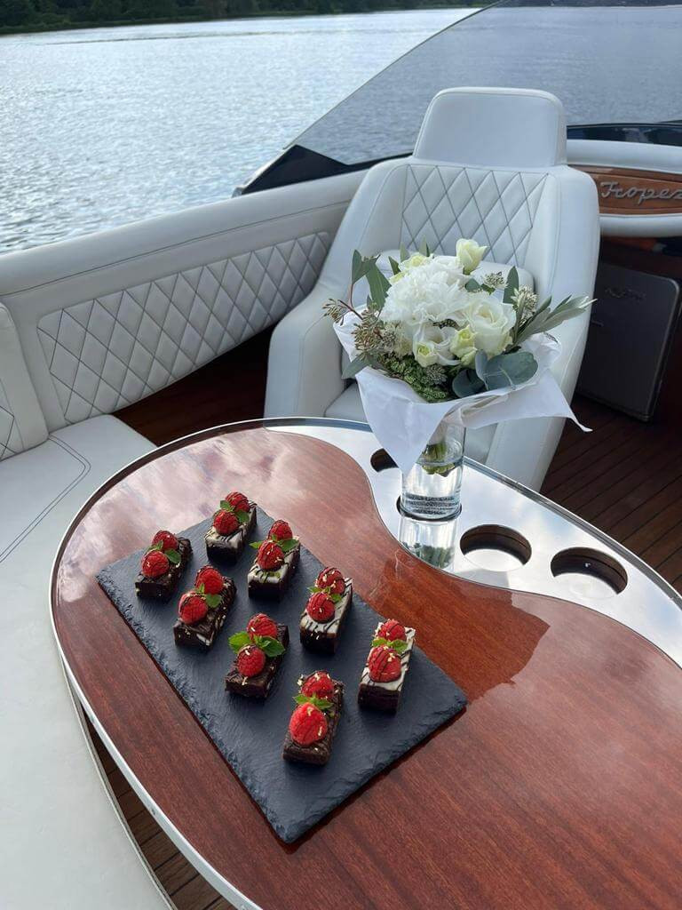 Fotoshootings auf dem Motorboot CATZO DURO.